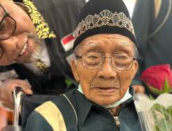 Mbah Harjo Mislan  Calon Haji Tertua  Indonesia  Berusia 110 Tahun Asal Ponorogo